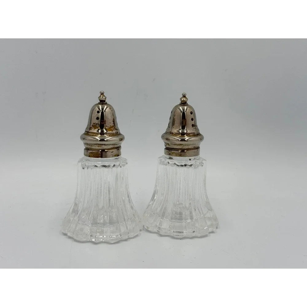 Vintage Pressed Glass Salt Pepper Shakers Ribbed Silver Tone Tops 3